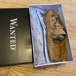 Womens tan shoes size 8 1/2 new in box